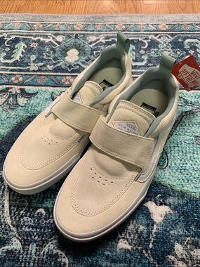 Vans new Kyle Walker leather Velcro skate shoes white cream 8.5